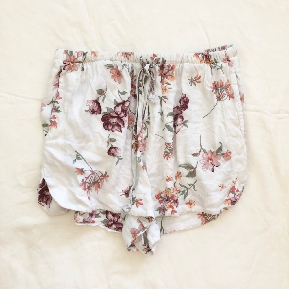 RARE brandy melville floral eves shorts
